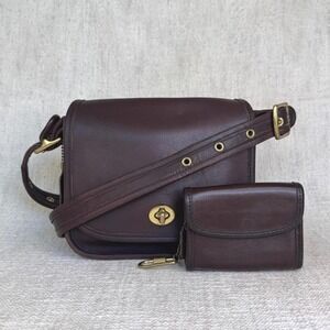Vintage Coach 9965 Legacy Small Flap Mahogany Brown Matching Wallet Hangtag